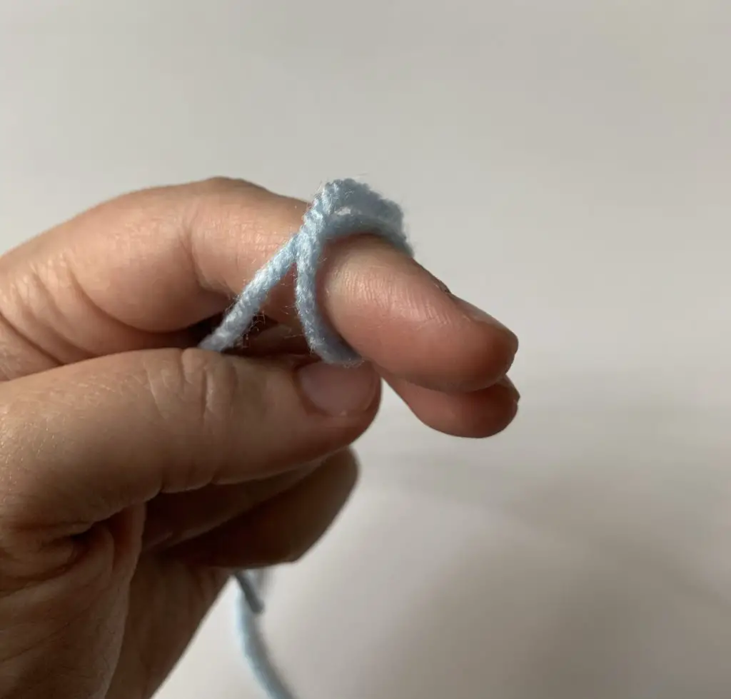 how to make a slip knot- in progress